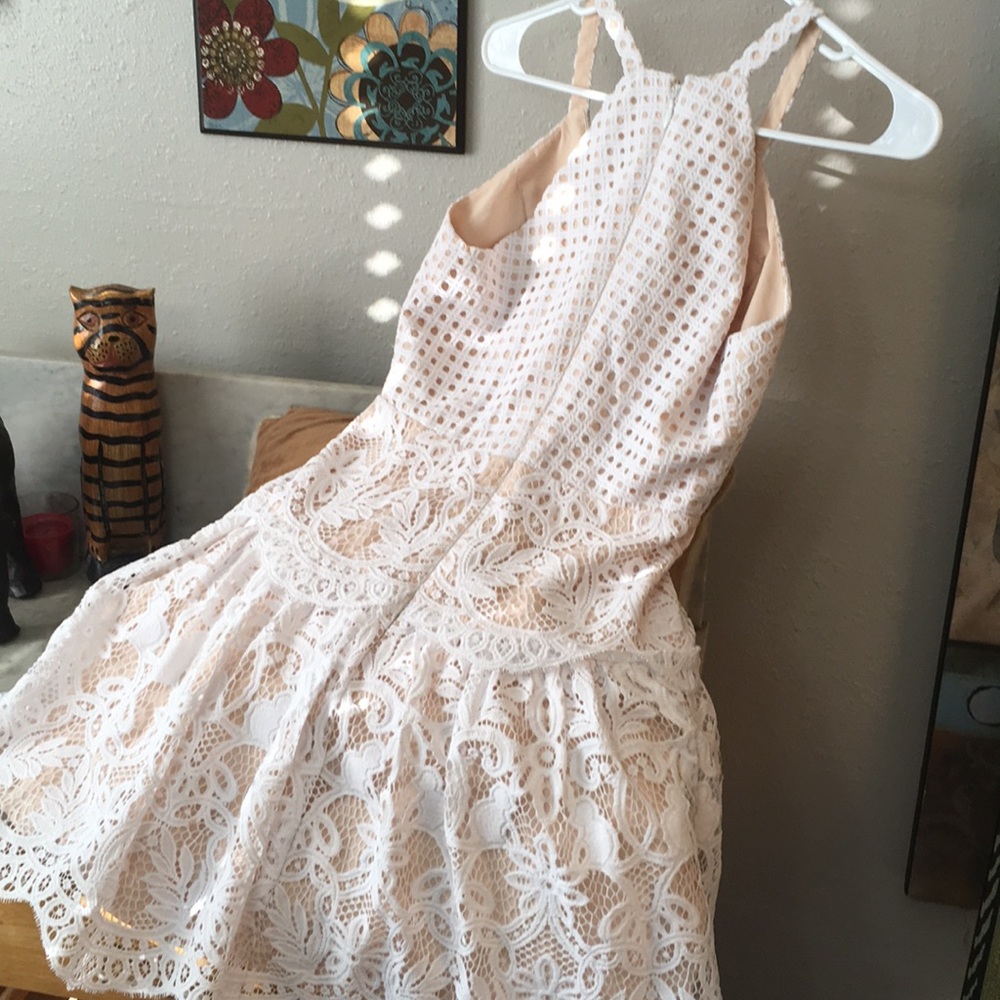 New Lilly Pulitzer White Lace Nude Lined Adella 0! - Picture 7 of 8